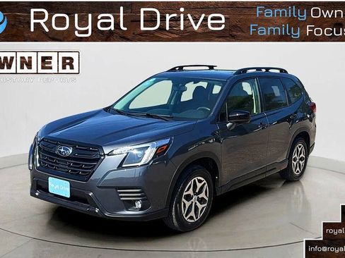 Used 2024 Subaru Forester Premium AWD/4WD image 1