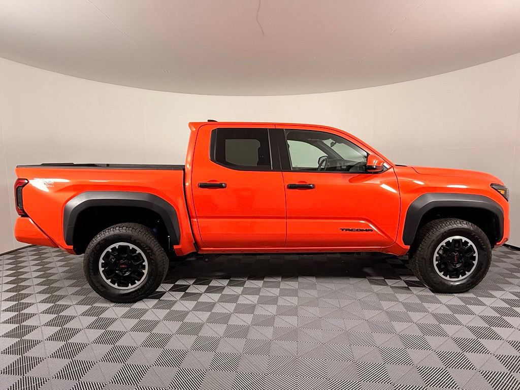 Used 2024 Toyota Tacoma TRD Off-Road AWD/4WD image 7