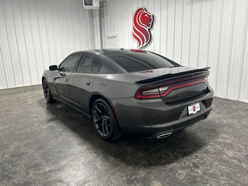 Used 2021 Dodge Charger SXT w/ Blacktop Package RWD image 2