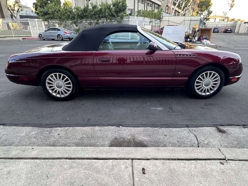 Used 2004 Ford Thunderbird image 5