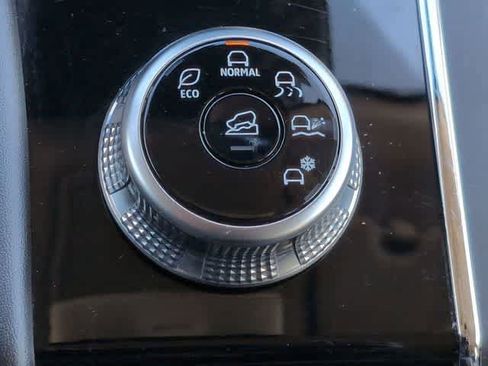 Used 2024 Mitsubishi Outlander SE image 39