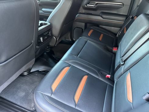 Used 2025 GMC Sierra 1500 AT4 w/ AT4 Premium Package AWD/4WD image 12