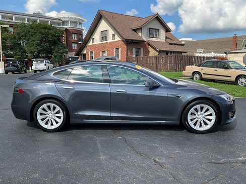 Used 2018 Tesla Model S 75D AWD/4WD image 8