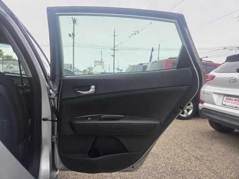 Used 2016 Kia Optima LX FWD image 14