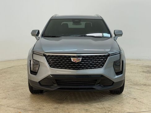 Used 2025 Cadillac XT4 Premium Luxury AWD/4WD image 6