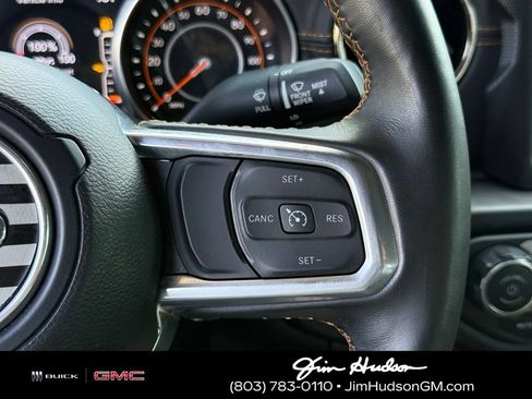 Used 2022 Jeep Gladiator Overland AWD/4WD image 30