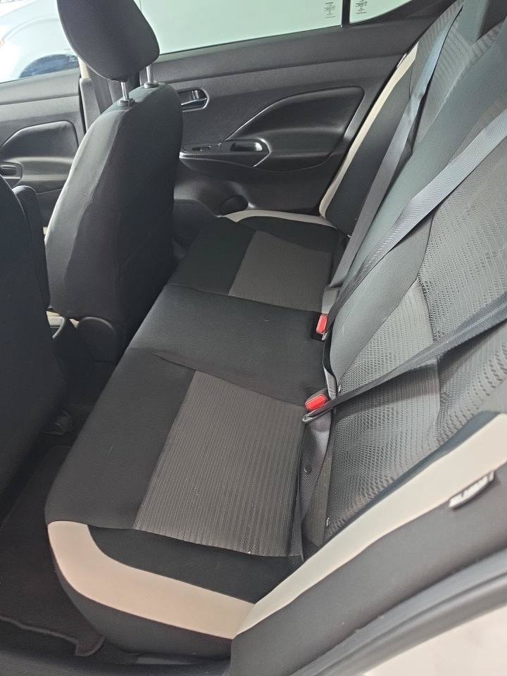 Used 2020 Nissan Versa SV FWD image 6