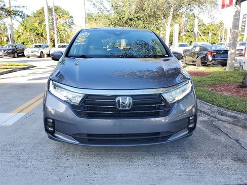 Used 2024 Honda Odyssey EX-L image 2