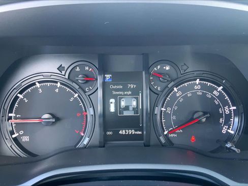 Used 2022 Toyota 4Runner SR5 RWD image 25