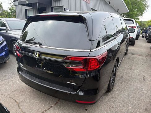 Used 2024 Honda Odyssey Sport image 6
