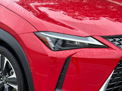 Certified 2025 Lexus UX 300h FWD w/ Accessory Package (Z2) image 12