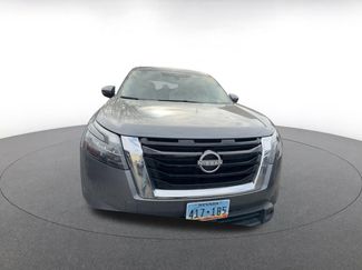 Used 2025 Nissan Pathfinder SV video 2