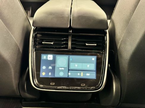 Used 2023 Rivian R1S Adventure AWD/4WD image 20