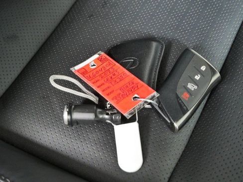 Used 2025 Lexus TX 350 AWD image 38