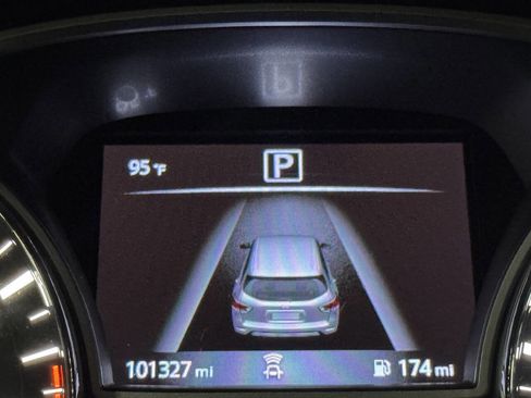 Used 2020 Nissan Pathfinder S image 35