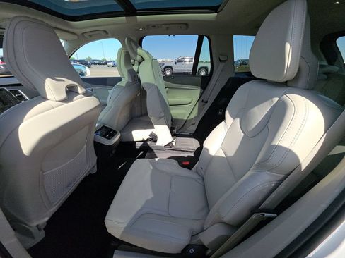 Used 2024 Volvo XC90 B6 Ultimate w/ Protection Package Premier AWD/4WD image 3