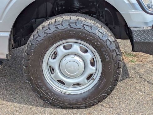Used 2022 Ford F150 XL w/ Equipment Group 101A High AWD/4WD image 11