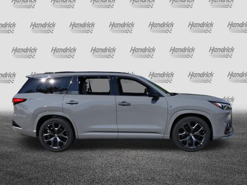 New 2026 Lexus TX 500h AWD image 10