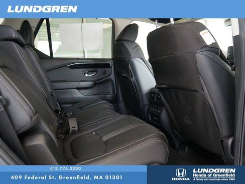 Used 2025 Honda Pilot EX-L image 30