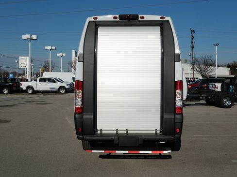 Used 2024 RAM ProMaster 3500 w/ Delivery Van Package FWD image 4