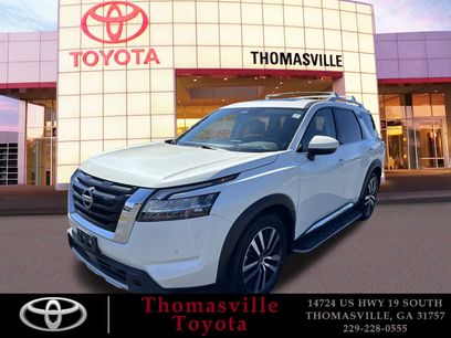 Used 2023 Nissan Pathfinder Platinum