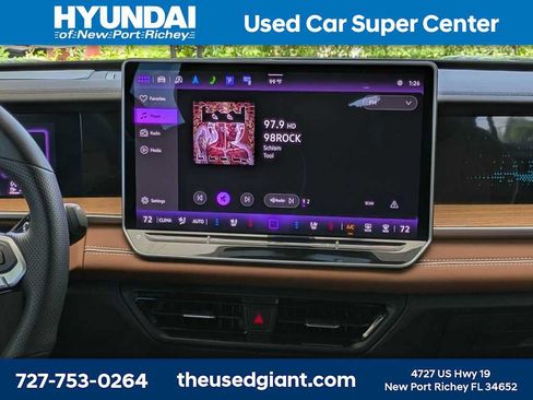 Used 2025 Volkswagen Tiguan SEL R-Line AWD/4WD image 24