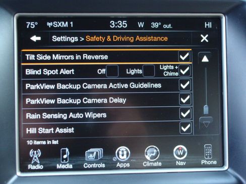 Used 2015 Jeep Grand Cherokee Limited w/ Luxury Group II image 24