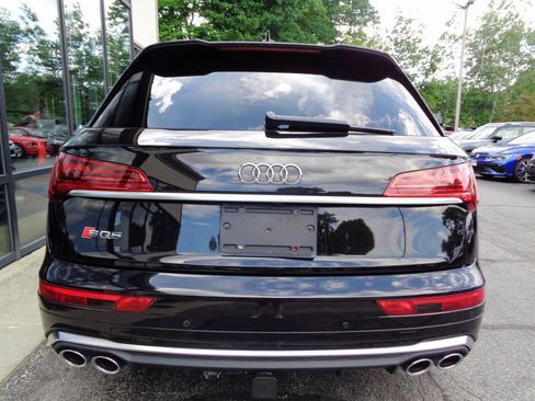 Used 2021 Audi SQ5 Premium Plus w/ Premium Plus Package AWD/4WD image 6
