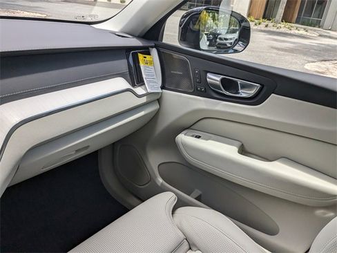 New 2026 Volvo XC60 B5 Ultra w/ Protection Package Premier image 18