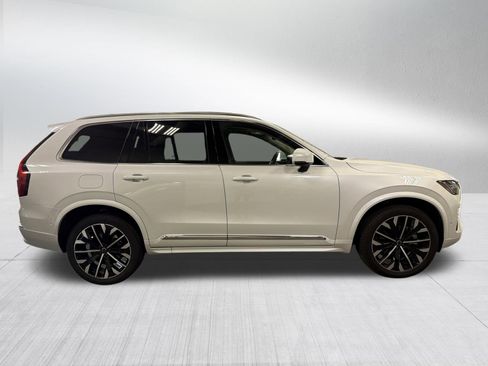 Used 2025 Volvo XC90 B6 Plus AWD/4WD image 8