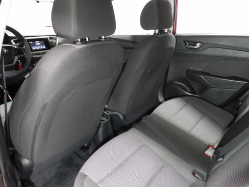 Used 2021 Hyundai Accent SE image 11