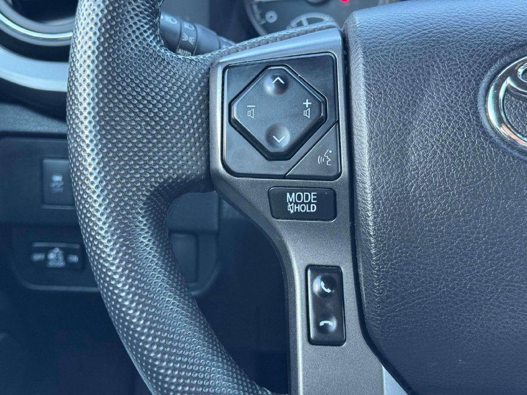 Used 2021 Toyota Tacoma TRD Off-Road AWD/4WD image 22
