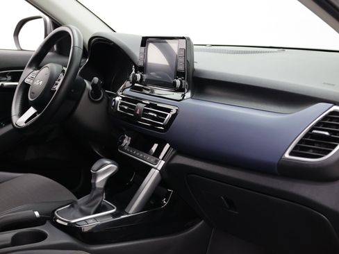 Used 2023 Kia Seltos S FWD image 43