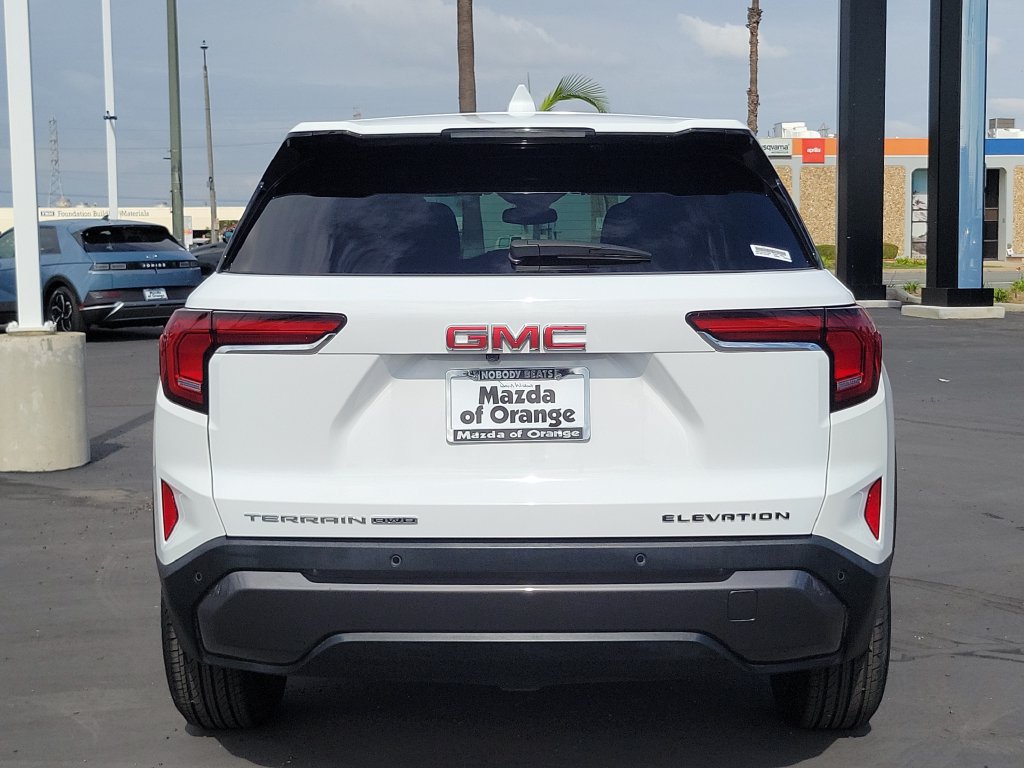 Used 2025 GMC Terrain Elevation AWD/4WD image 24