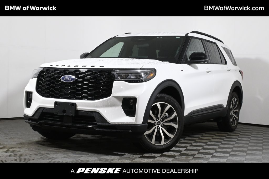 Used 2025 Ford Explorer ST-Line AWD/4WD image 1