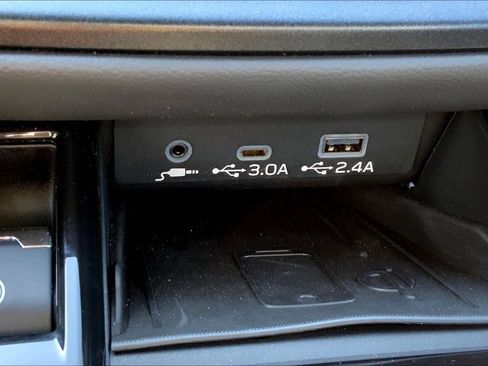 Used 2025 Subaru Outback Wilderness AWD/4WD image 15