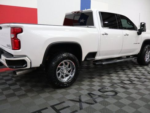 Used 2020 Chevrolet Silverado 2500 High Country w/ Technology Package AWD/4WD image 26