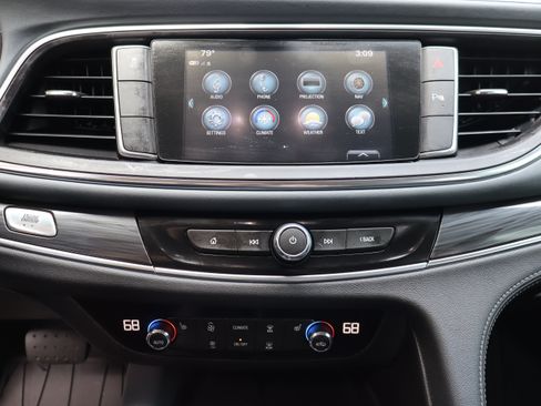 Used 2019 Buick Enclave Essence FWD image 37