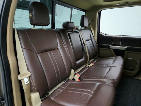 Used 2019 Ford F150 Lariat w/ Equipment Group 502A Luxury image 31