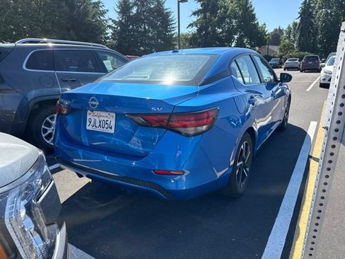 Used 2024 Nissan Sentra SV FWD image 3