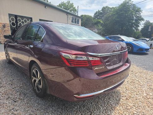 Used 2017 Honda Accord LX image 4