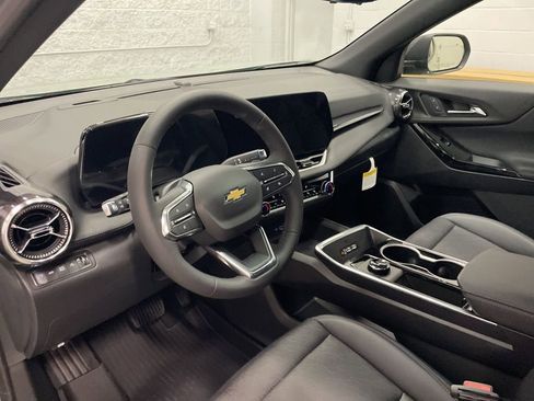 New 2026 Chevrolet Equinox LT w/ Convenience Package II image 15