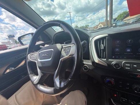 Used 2018 GMC Terrain SLT w/ Preferred Package FWD image 28