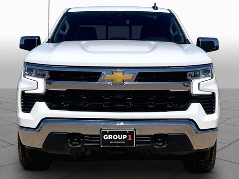 Used 2024 Chevrolet Silverado 1500 LT w/ Z71 Off-Road Package AWD/4WD image 4