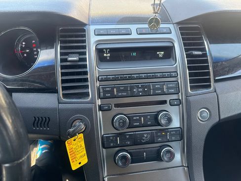 Used 2011 Ford Taurus Limited FWD image 13