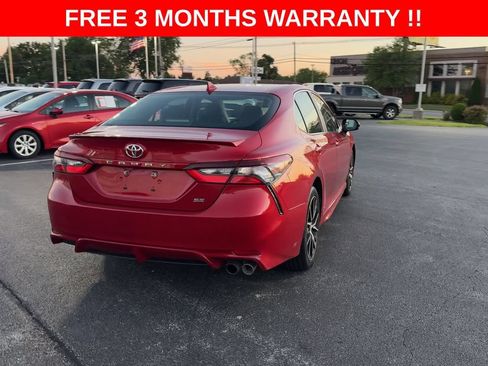 Used 2021 Toyota Camry SE FWD image 7