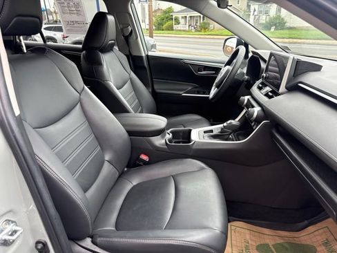 Used 2023 Toyota RAV4 XLE Premium AWD/4WD image 30