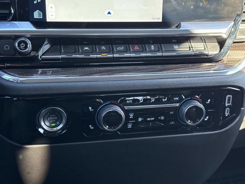 Used 2024 Chevrolet Silverado 1500 LT image 5