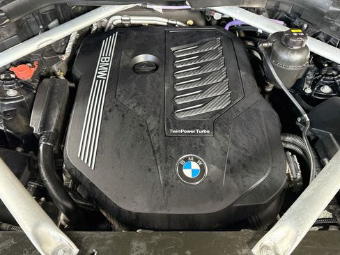 Used 2021 BMW X5 sDrive40i w/ Premium Package RWD image 39