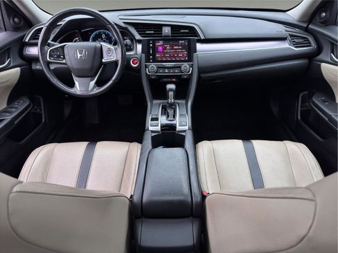 Used 2016 Honda Civic Touring image 19